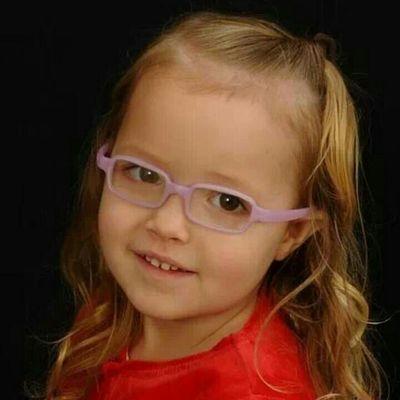 Profile Picture of Autumn Downs (@a693b02db0774b2) on Twitter