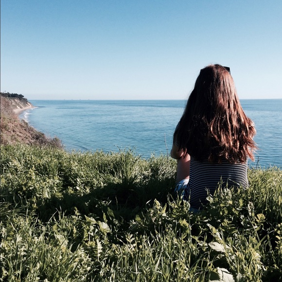 Profile Picture of Nikki Heidner (@junemountain) on Poshmark