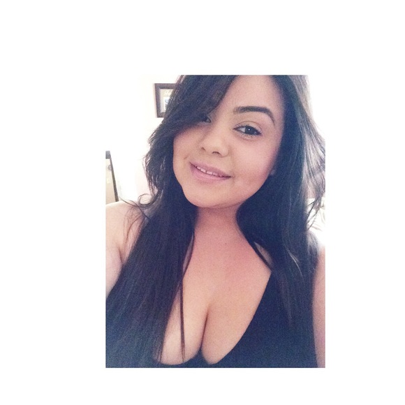 Profile Picture of Gabriela Lopez (@gablopez16) on Poshmark