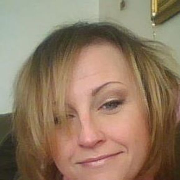 Profile Picture of Suzanne j Tidman (@siouxsie74) on Poshmark