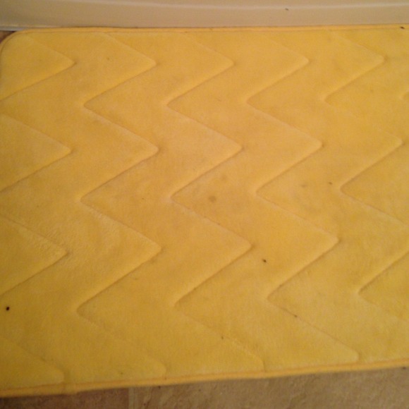 Profile Picture of Carol Jines (@can012) on Poshmark