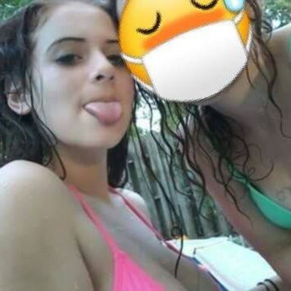 Profile Picture of Vannaa Schramm (@_savannah_9) on Poshmark