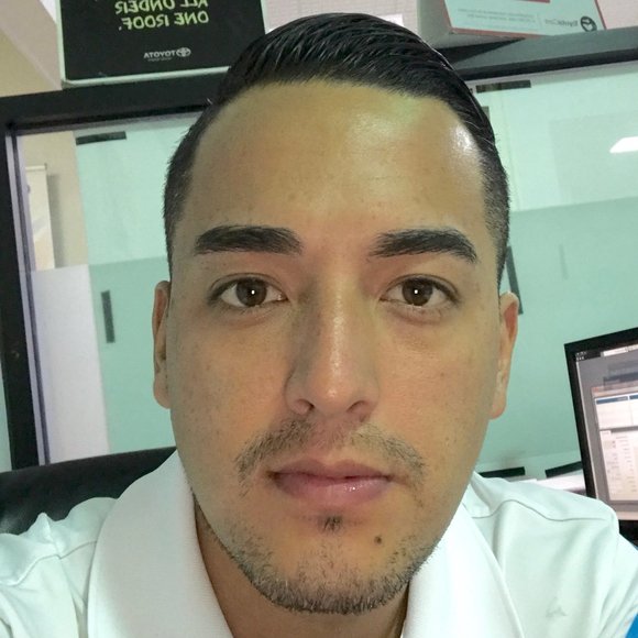 Profile Picture of Rafael Neira (@rafaneira) on Poshmark