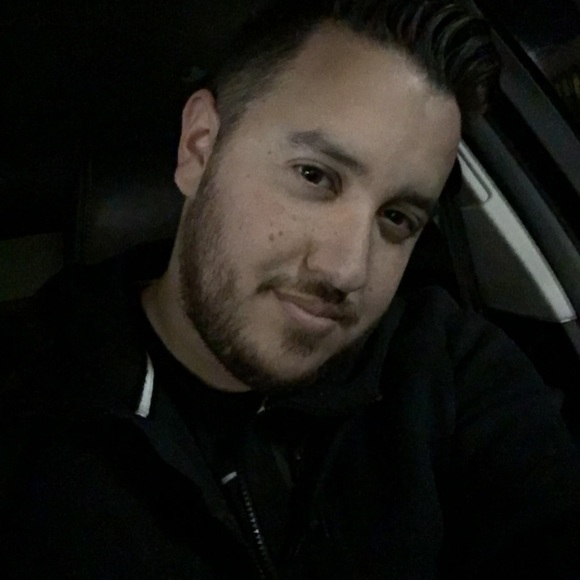 Profile Picture of Jeff Ortiz (@vonjefe) on Poshmark