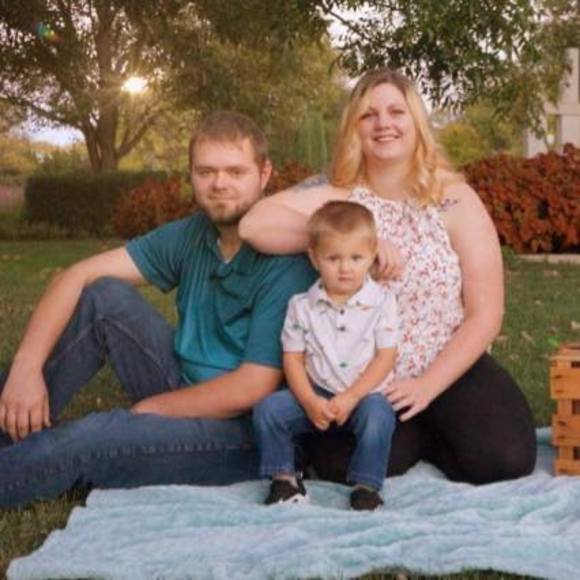 Profile Picture of Sharon Gibbons (@sharonluvzya) on Poshmark