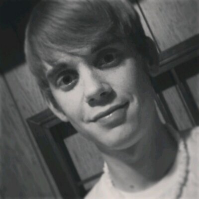 Bradley Beasley - Twitter Profile Picture of Bradley Beasley (@kyleshusband) on Twitter