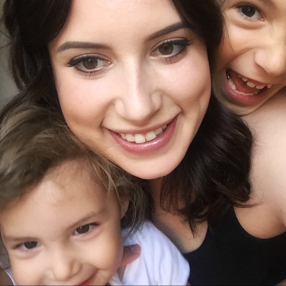 Stephanie Cencibaugh - Poshmark Profile Picture of Stephanie Cencibaugh (@scencibaugh) on Poshmark