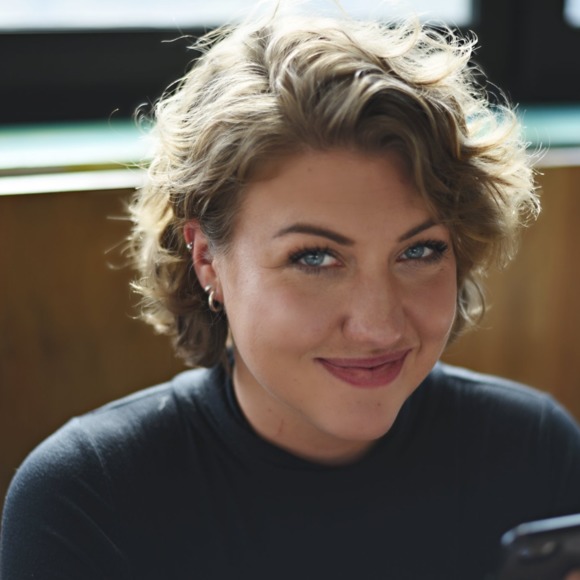 Profile Picture of Morgan Lesperance (@ganmor24) on Poshmark