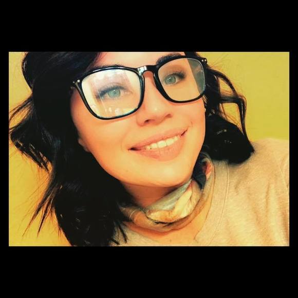 Profile Picture of Christine Knable (@knablec17) on Poshmark