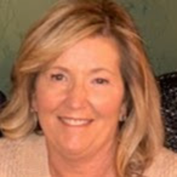 Profile Picture of Vicki Sulecki (@vsulecki) on Poshmark