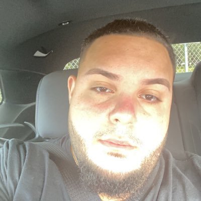 Profile Picture of Char-Less 🎒 (@AllAboutCharles) on Twitter