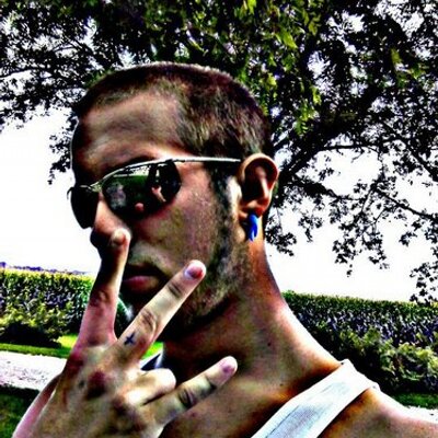 Profile Picture of Josh Daman Darland (@classicROCKboy6) on Twitter