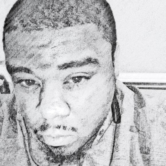 Profile Picture of Cory Stephens (@corystephens2) on Poshmark