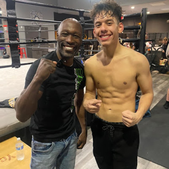 Profile Picture of Joel Raygoza (@joellraygoza) on Poshmark