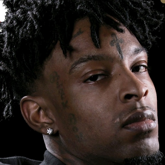 Profile Picture of Matthew Longoria (@matt_aaron) on Poshmark