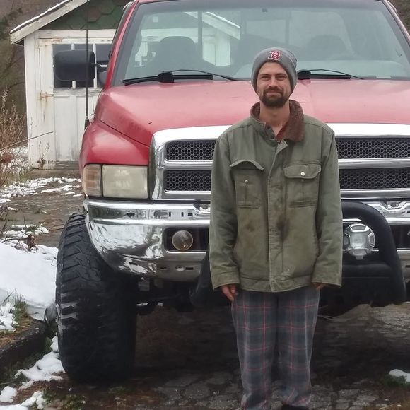 Profile Picture of Gary Cotnoir (@garycotnoir84) on Poshmark
