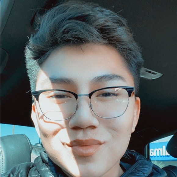 Elijah Tsinnie - Poshmark Profile Picture of Elijah Tsinnie (@tsinnie1998) on Poshmark