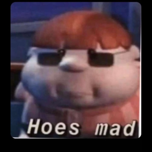 Profile Picture of Daniel Swiney (@danthegoat14) on Poshmark