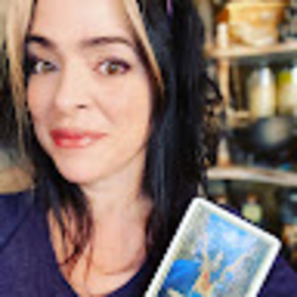 Profile Picture of Lady jenni Love (@jenniferhoyt22) on Poshmark