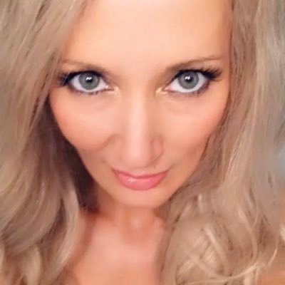 Profile Picture of Jennifer Crow (@Jennife07956913) on Twitter