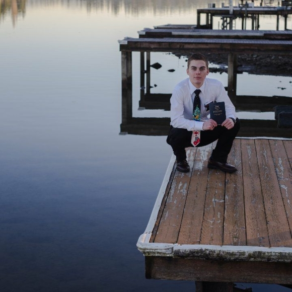 Profile Picture of Ethan Stucki (@ewstucki) on Poshmark