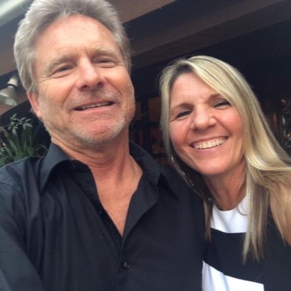 Profile Picture of April Jennings halgren (@halssweetthang) on Poshmark