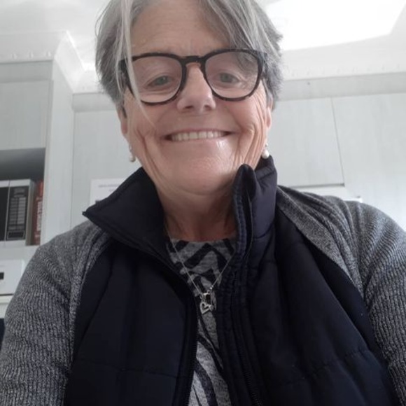 Profile Picture of Joan Duncan (@duncanjoan) on Poshmark