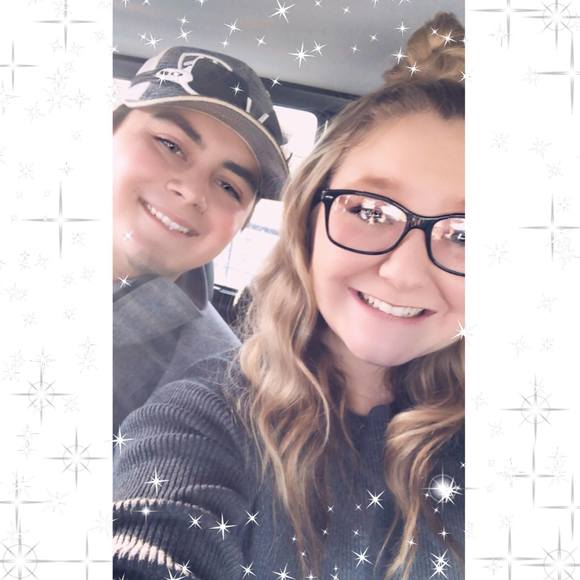 Profile Picture of Paige Feemster (@paige2105) on Poshmark