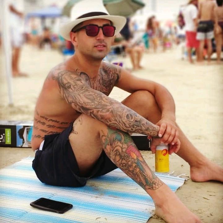 Profile Picture of user6629665353224 (@alexferri) on Tiktok