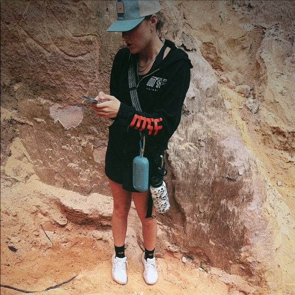 Profile Picture of Trinity Geerdts (@trinitygeerdts) on Poshmark