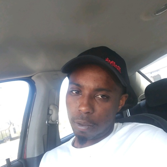 Profile Picture of Ayden Davis (@aydendavis1200) on Poshmark