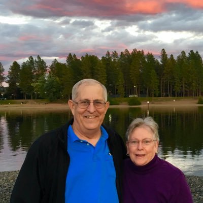 Profile Picture of Steve & Patti (@PchDezines) on Twitter