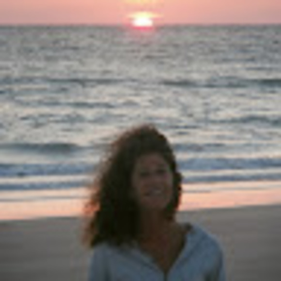 Profile Picture of Jill Bancroft (@jabancroft20) on Poshmark