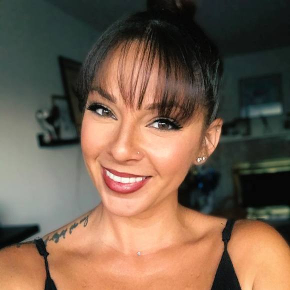 Profile Picture of Brie Wolf (@briezzybabyy) on Poshmark