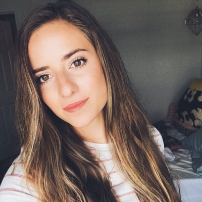 Profile Picture of Sydney Warren (@sydneyJane_97) on Twitter