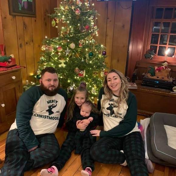 Profile Picture of Colleen Armacost (@colleen32312) on Poshmark