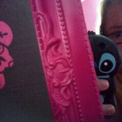 Profile Picture of MIXER!!!!!! (@TiaSinclair) on Twitter