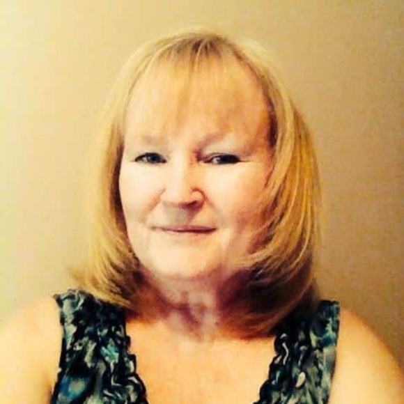 Profile Picture of Rose maria Corby (@rose1756) on Poshmark