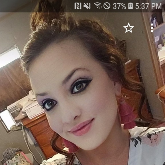 Profile Picture of Hailey Tyler (@tylerhailey13) on Poshmark