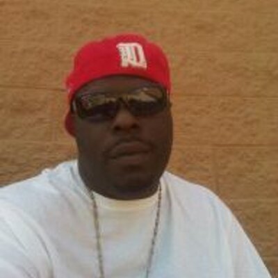 Profile Picture of Deron Wade (@DeronWade1) on Twitter