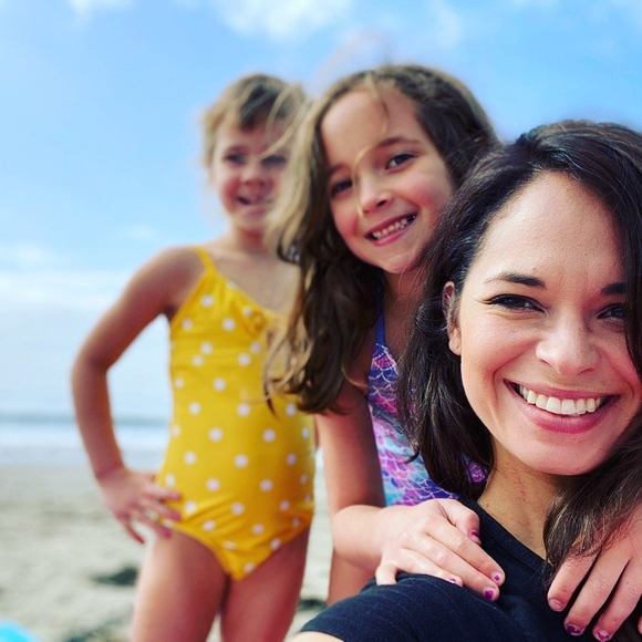 Profile Picture of Johnandlaura Bergstrom (@lbergstrom12) on Poshmark