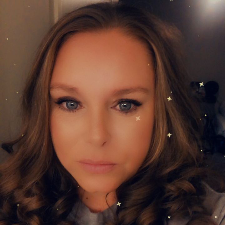 Profile Picture of robinfly17 (@robinfly17) on Tiktok