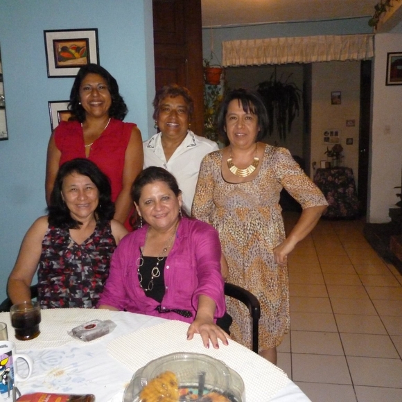 Profile Picture of Maria luisa Lauf lechuga (@leosfarm) on Poshmark