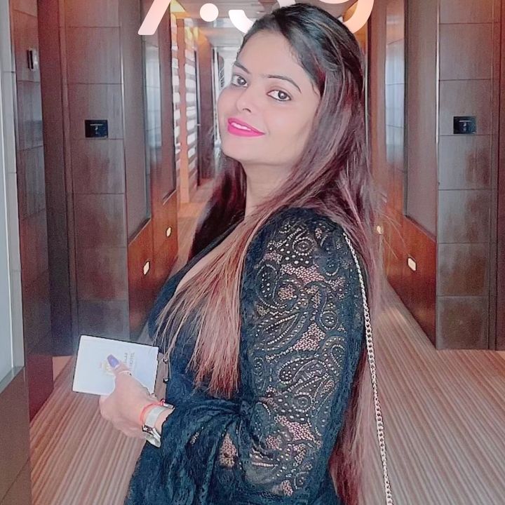 Profile Picture of ruchika singh (@@ruchikasingh958) on Tiktok