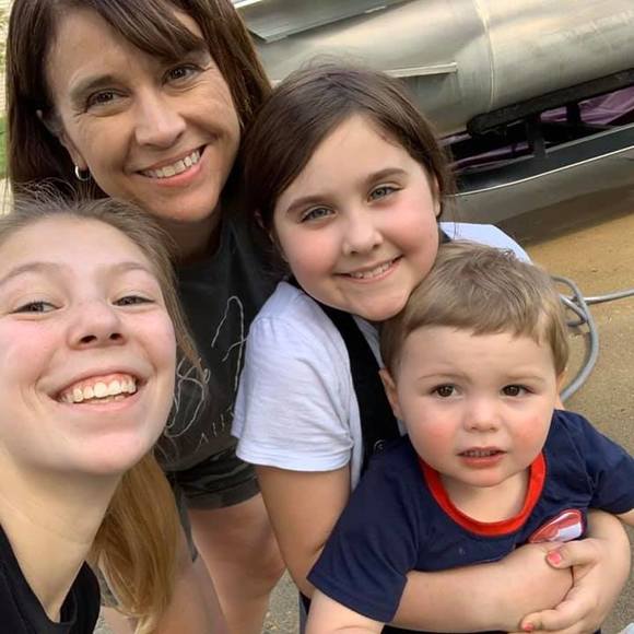 Profile Picture of Christa Hoffbauer (@mchoffbauer) on Poshmark