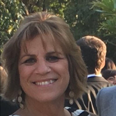 Profile Picture of Lynne Hill (@Suninlynne) on Twitter