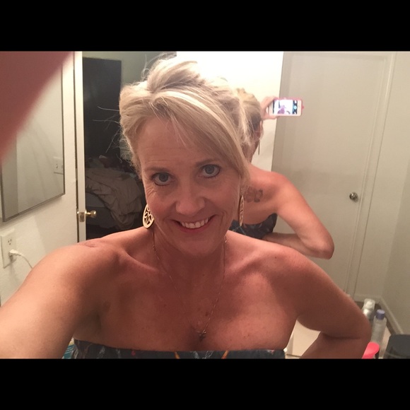 Profile Picture of Kim Nester (@sugarplumslover) on Poshmark