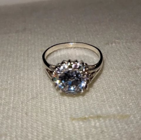 Profile Picture of Juan carlos Chavez mandujano (@olafhitman8) on Poshmark