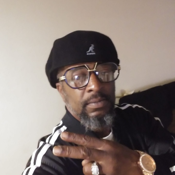 Profile Picture of Todd Joyce (@toddjoyce) on Poshmark