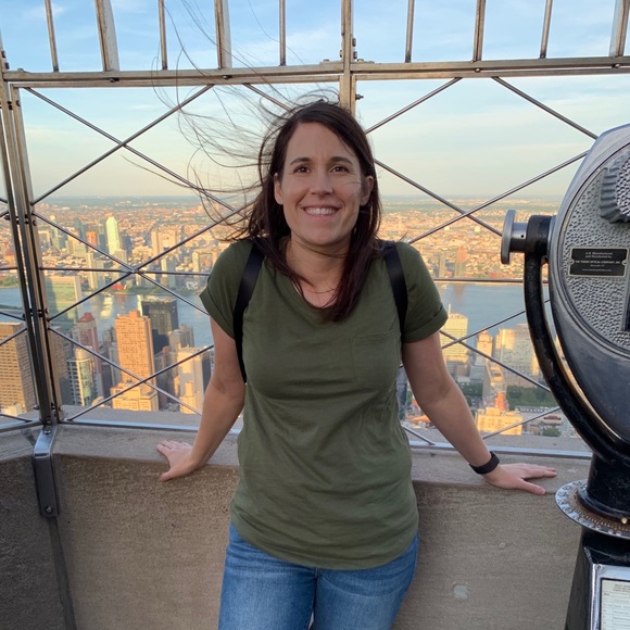 Profile Picture of Crystal Hancey (@twiner12) on Poshmark